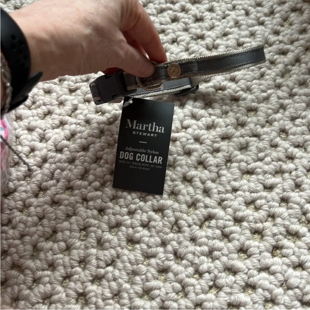 NWT Martha Stewart Adjustable Nylon Dog Collar gray. Size 14 (neck 10-14